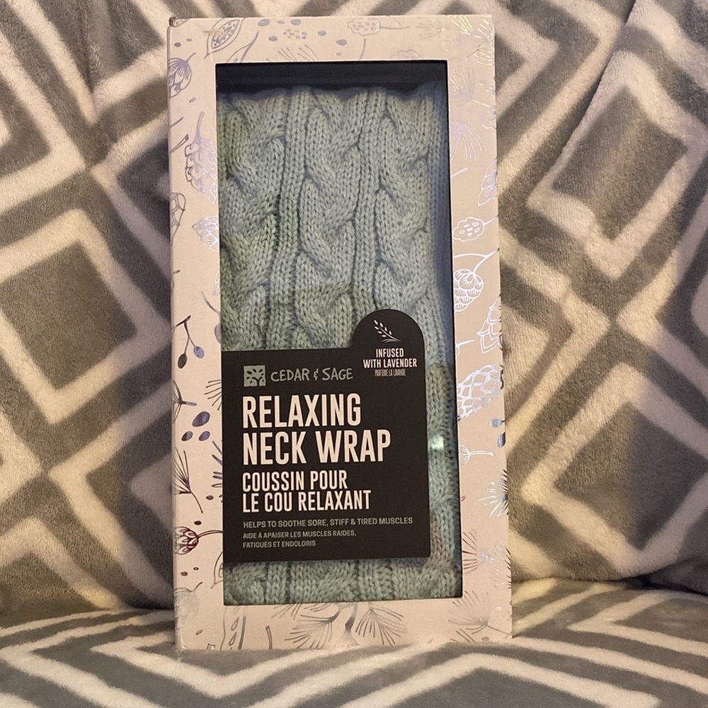 NWT Cedar & Sage Relaxing Neck Wrap